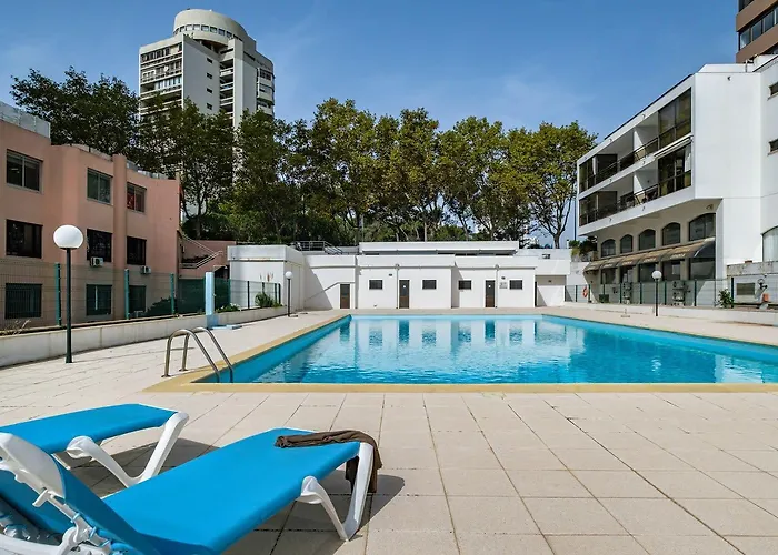 Cascais Panoramic Apartment